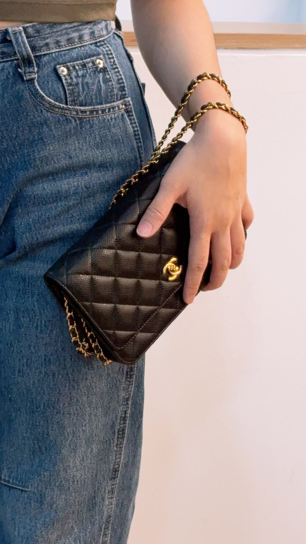 Chanel Black Caviar Classic Turnlock WOC (GHW)