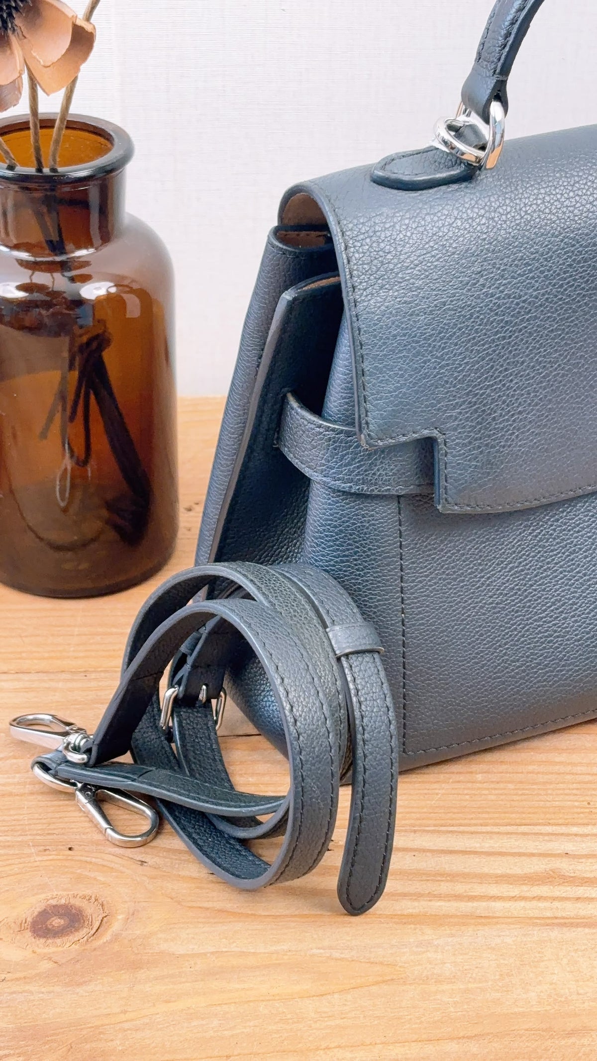 LV Black Calfskin Lockme Ever BB (SHW)