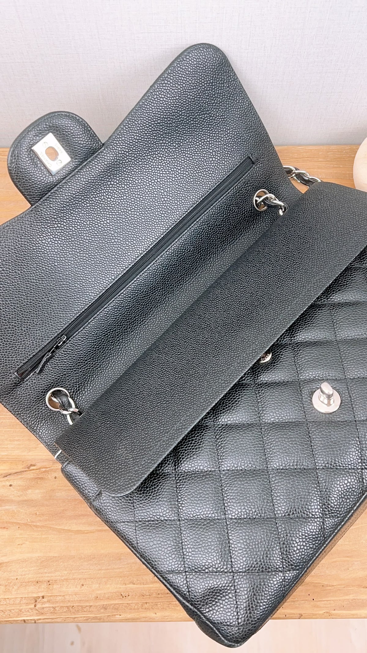 Chanel Black Caviar Jumbo CF (SHW)