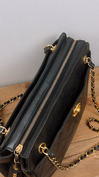 Chanel Black Caviar Vintage Chain Shoulder Bag (GHW)