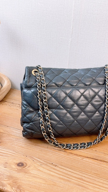 Chanel Black Calfskin Soft Elegance Flap (GHW)