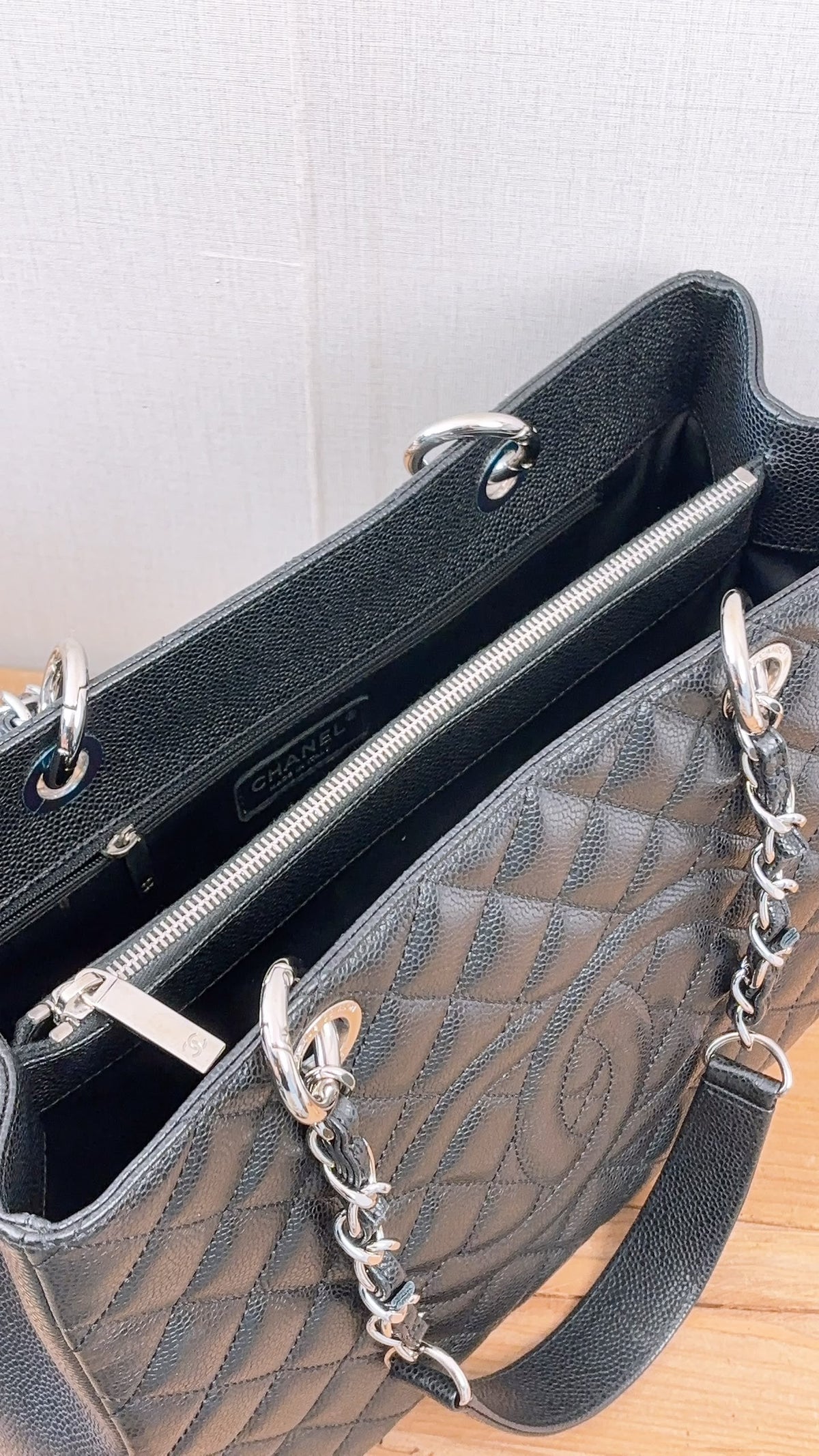 Chanel Black Caviar GST (SHW)