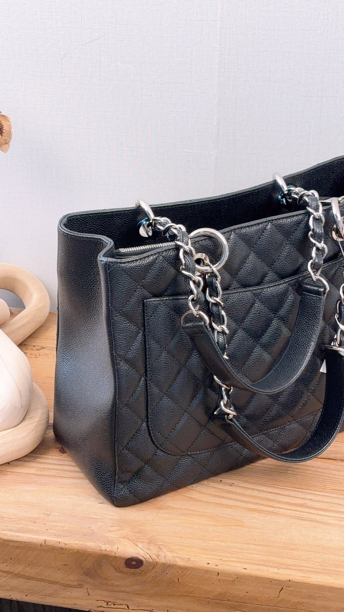Chanel Black Caviar GST (SHW)
