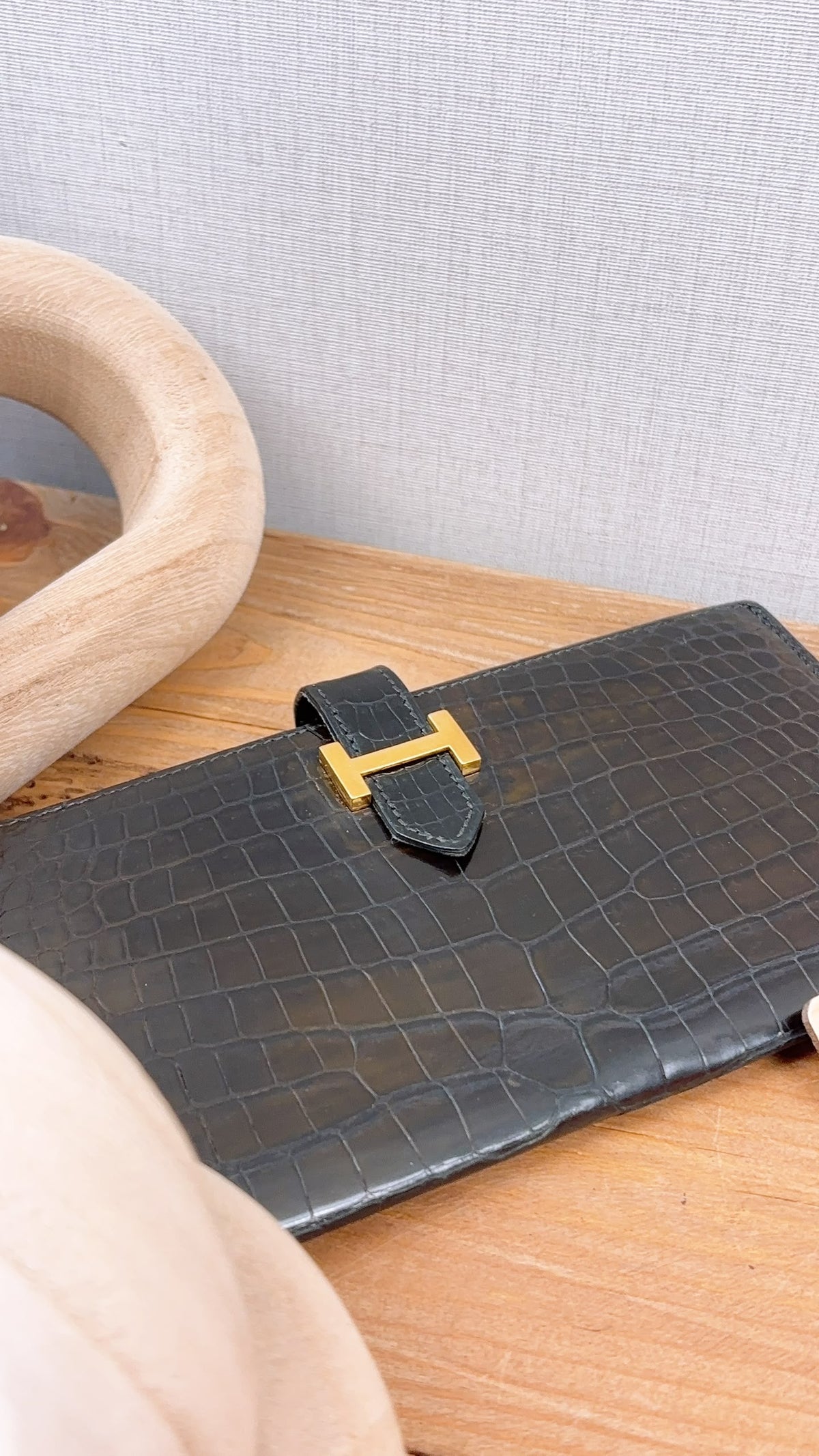 Hermes Black Shiny Croc Vintage Bearn Wallet (GHW)