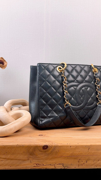 Chanel Black Caviar GST (GHW)
