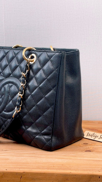 Chanel Black Caviar GST (GHW)