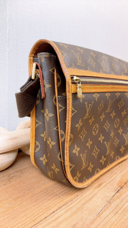 LV Monogram Bosphore PM Messenger Bag