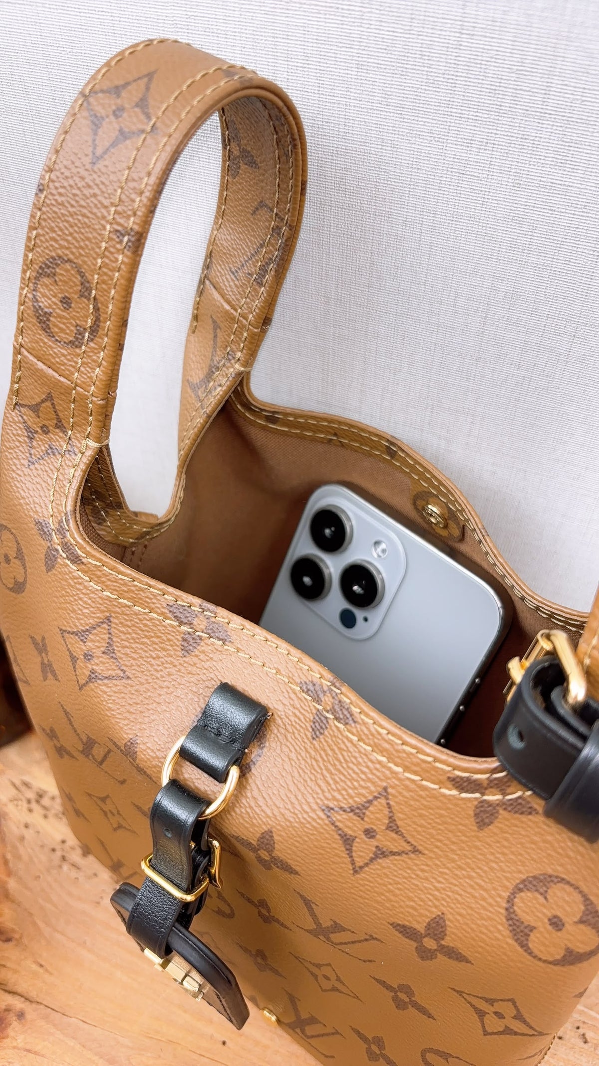 LV Reverse Monogram Atlantis BB