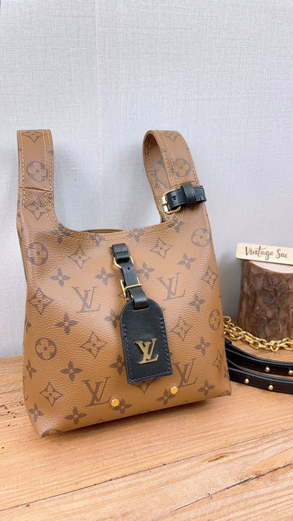LV Reverse Monogram Atlantis BB