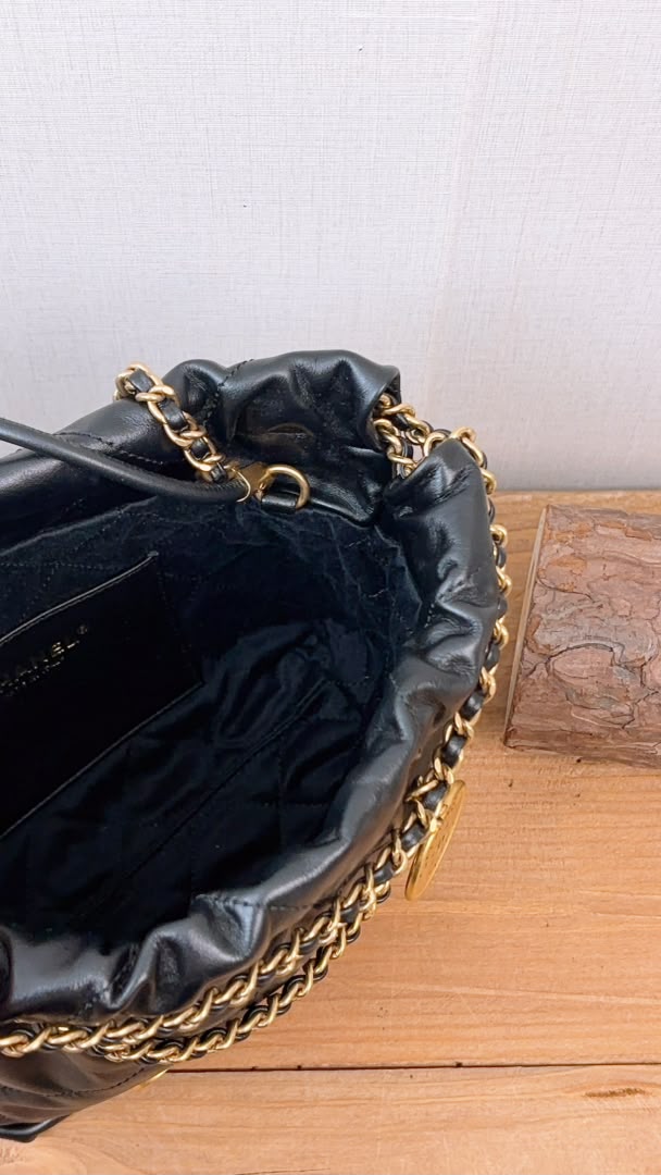Chanel Black Lambskin Mini 22 Bag (GHW)