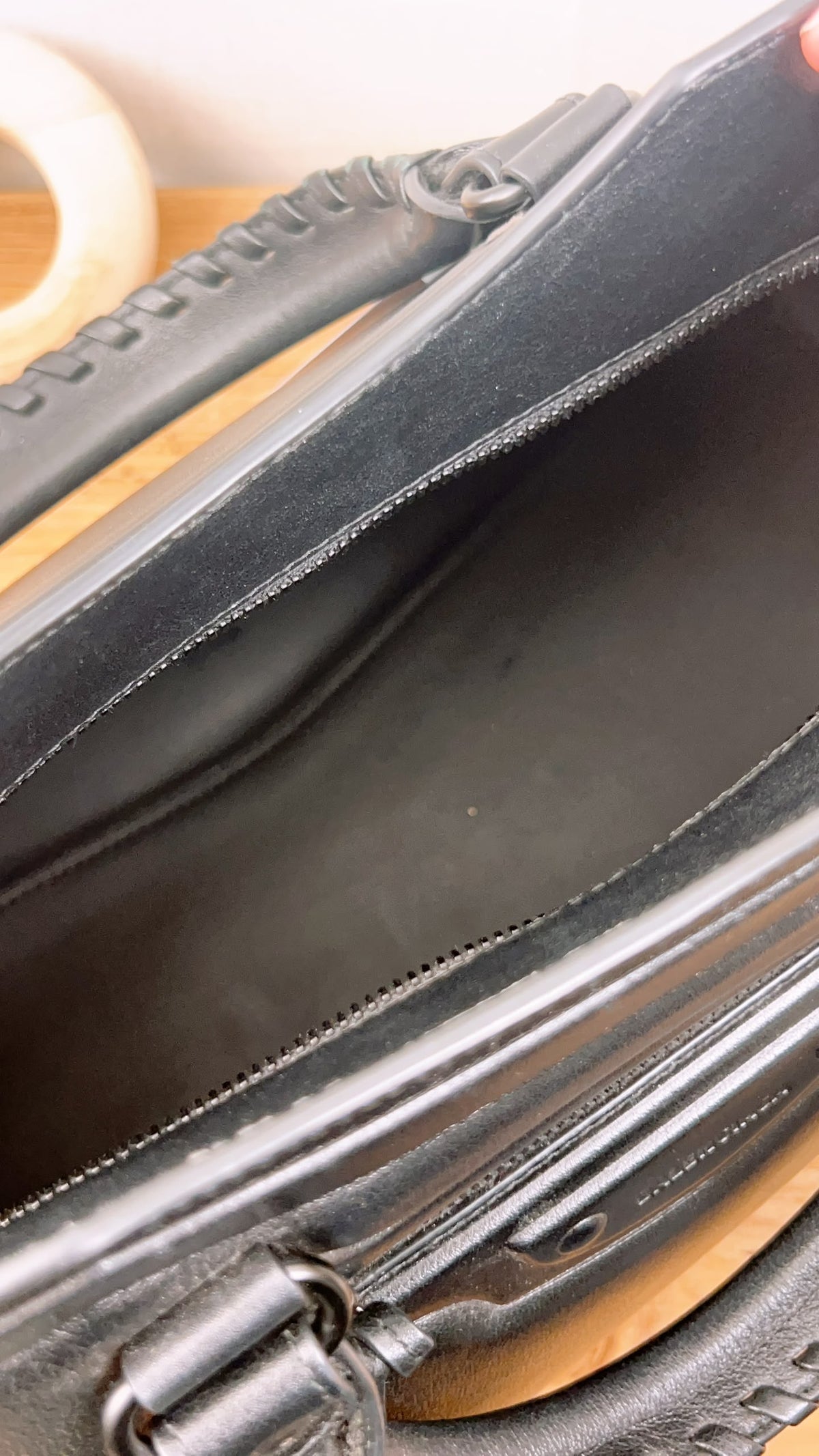 Balenciaga Black Smooth Grained Calfskin Neo Classic City Bag