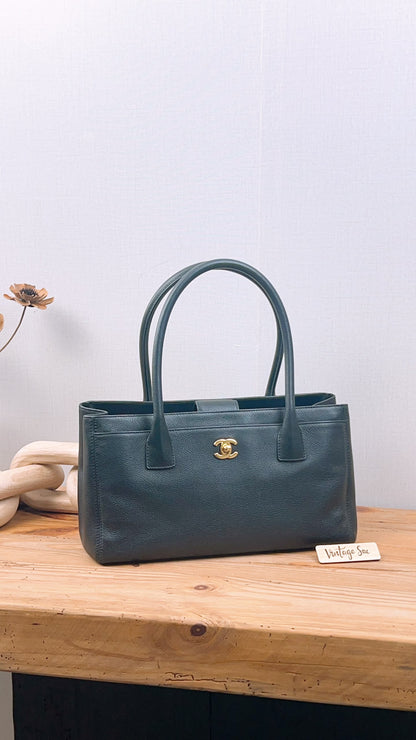 Chanel Black Calfskin Small Cerf (GHW)