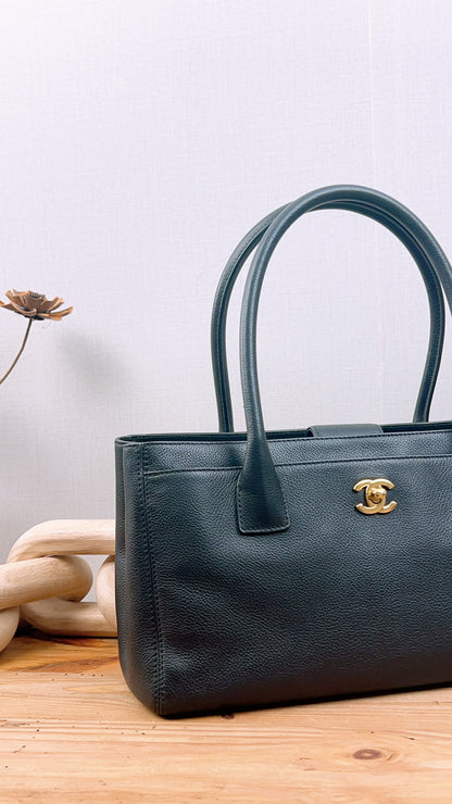 Chanel Black Calfskin Small Cerf (GHW)
