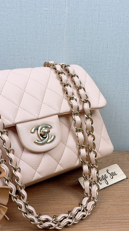 Chanel Peach Nude Caviar Small CF (LGHW)