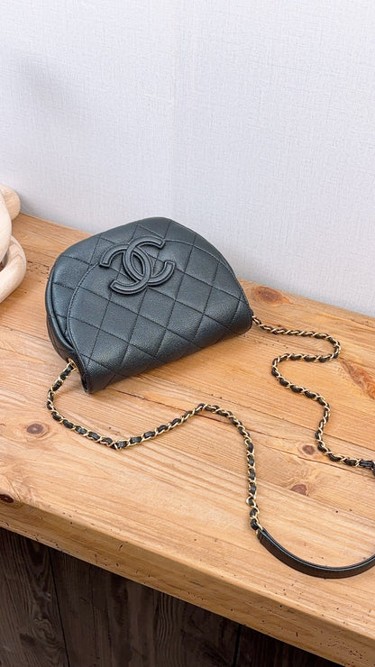 Chanel Black Caviar 23P Saddle Mini Messenger Bag (GHW)