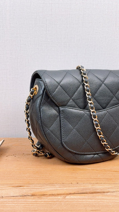 Chanel Black Caviar 23P Saddle Mini Messenger Bag (GHW)