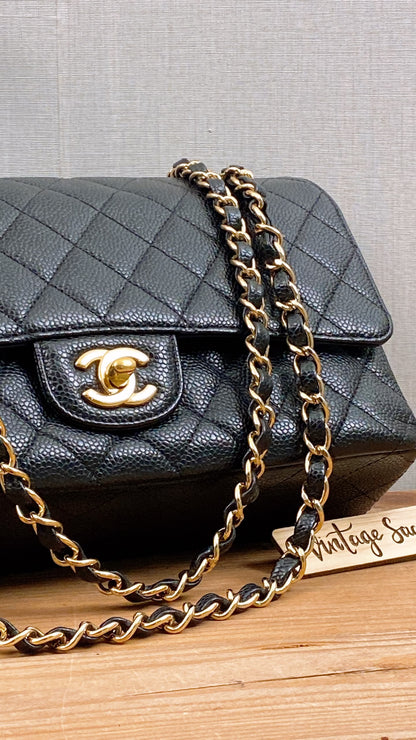 Chanel Black Caviar Medium CF (GHW)