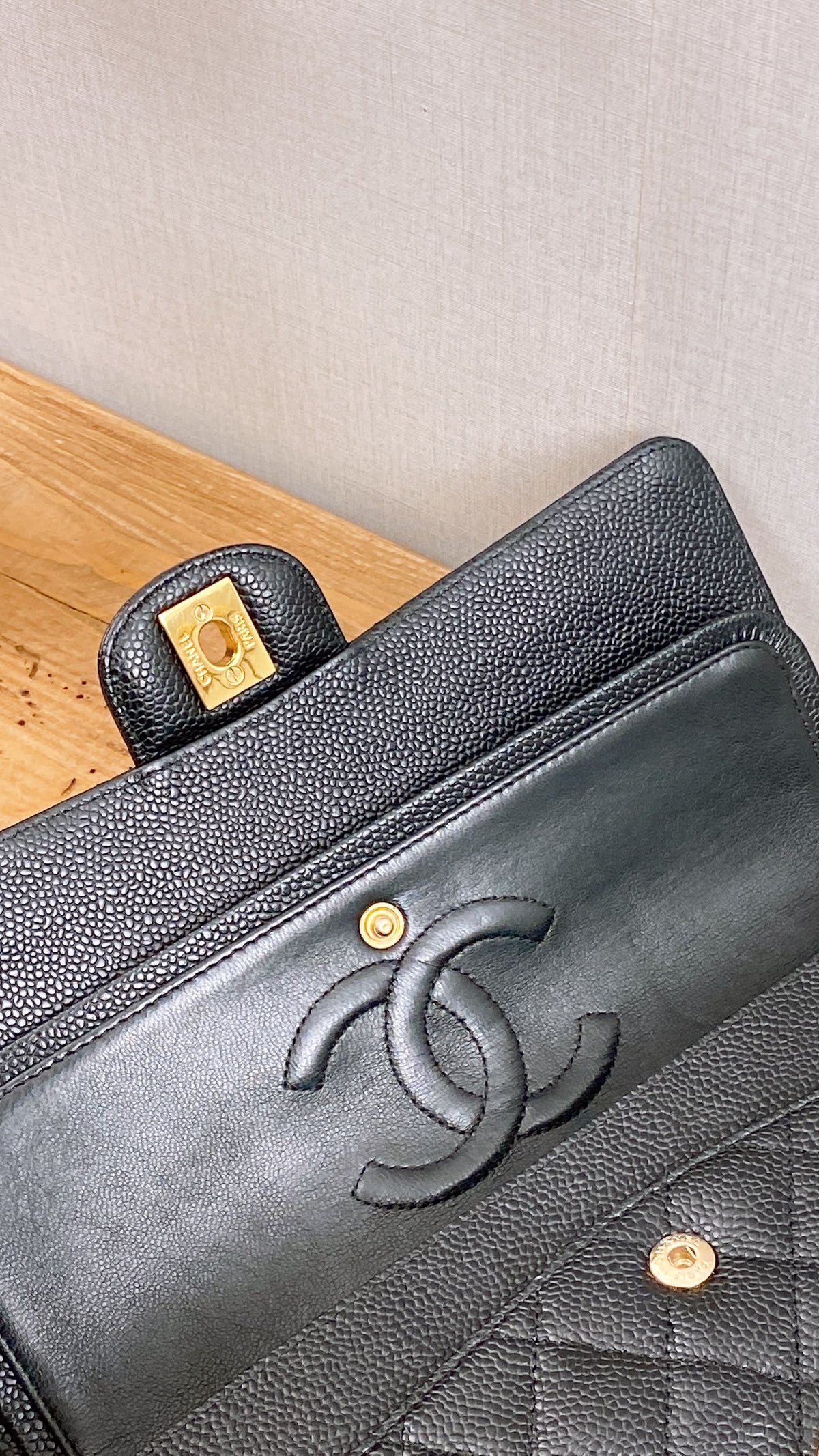 Chanel Black Caviar Medium CF (GHW)