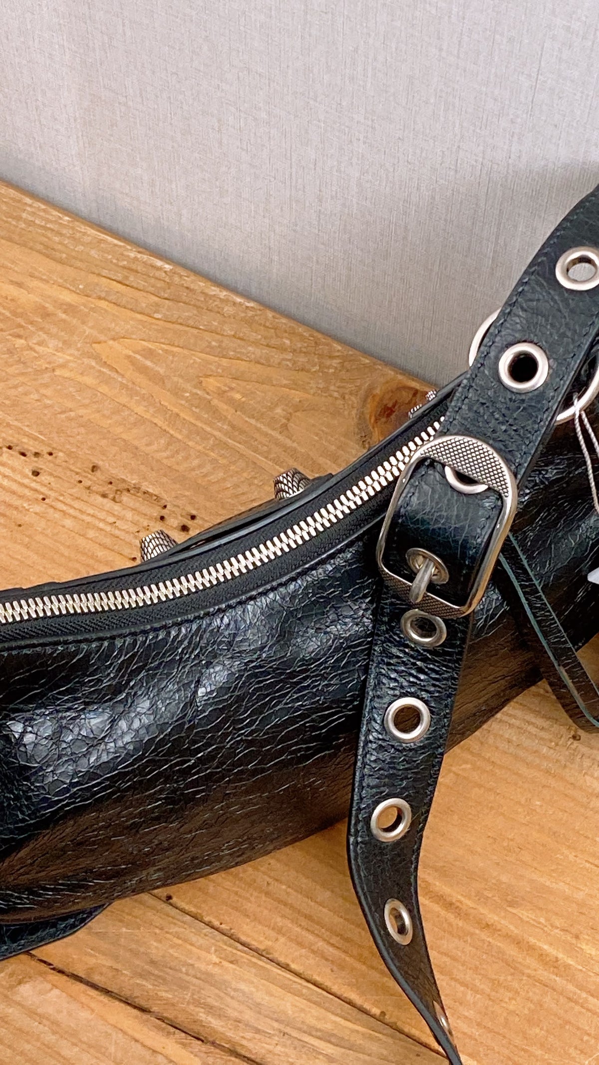 Le Cagole XS Shoulder Bag