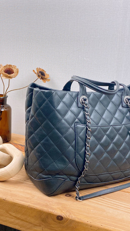 Chanel Black Calfskin Easy Shopping Tote