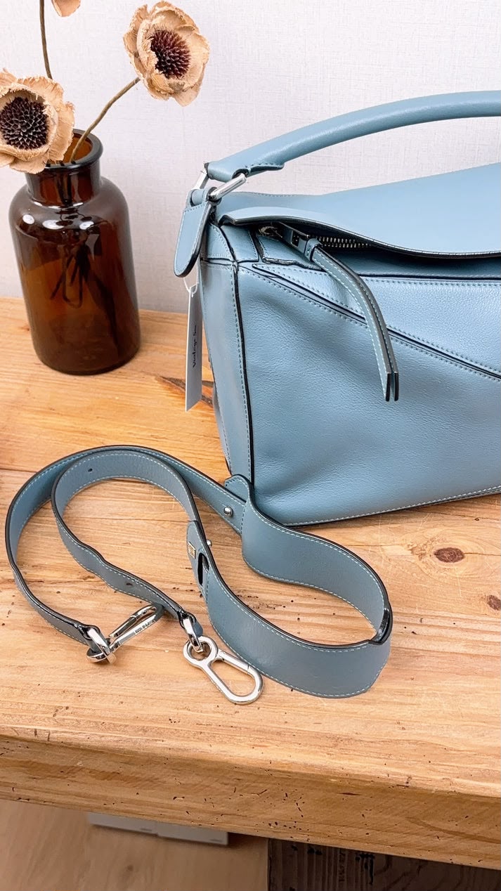Loewe Stone Blue Medium Puzzle (SHW)
