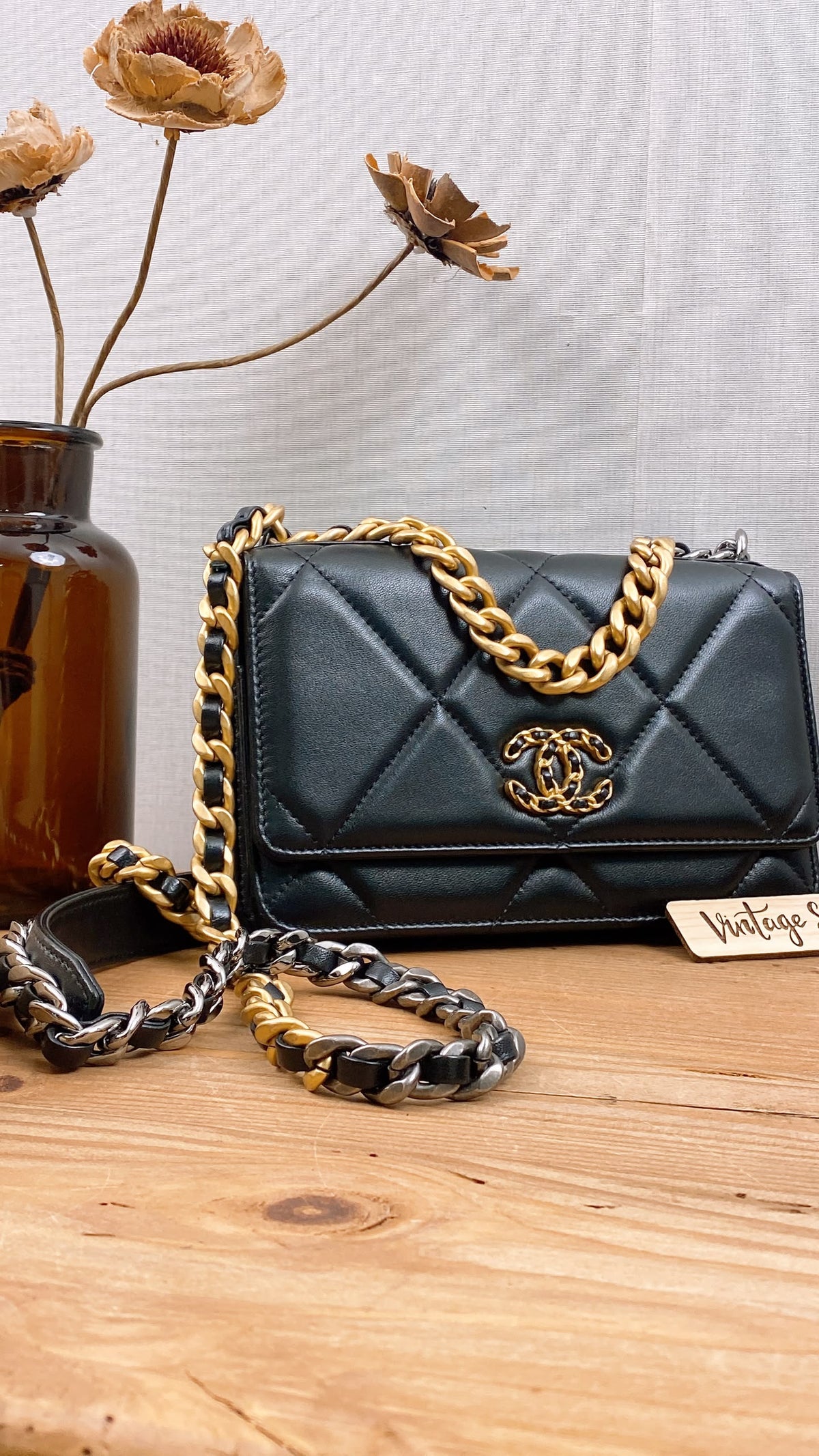 Chanel Shiny 19 Lambskin WOC (GSHW)