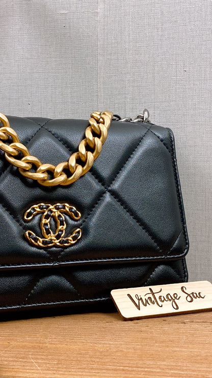 Chanel Shiny 19 Lambskin WOC (GSHW)