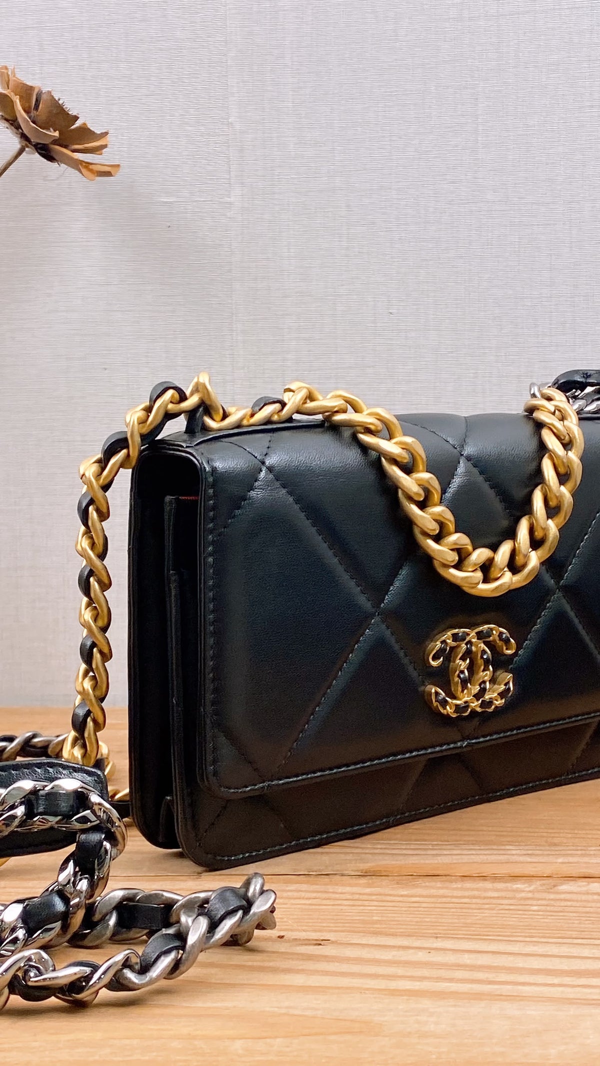 Chanel Shiny 19 Lambskin WOC (GSHW)