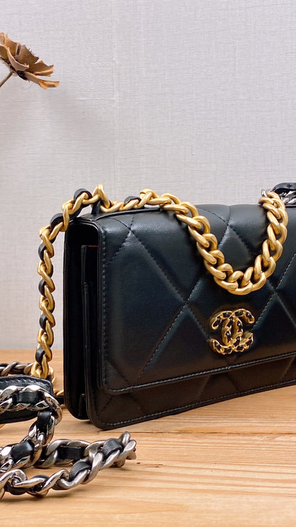 Chanel Shiny 19 Lambskin WOC (GSHW)