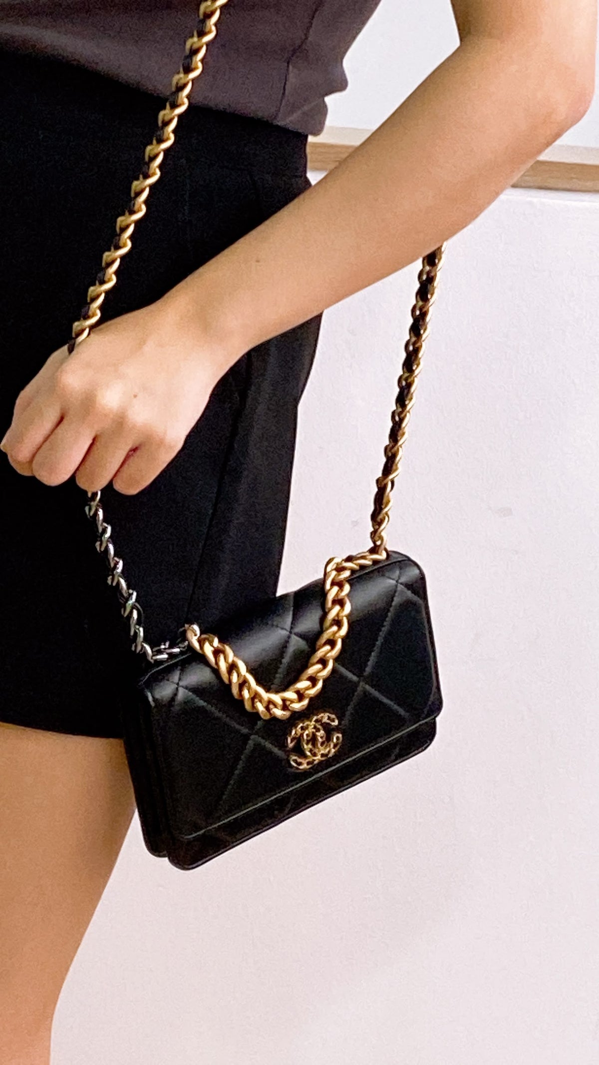 Chanel Shiny 19 Lambskin WOC (GSHW)