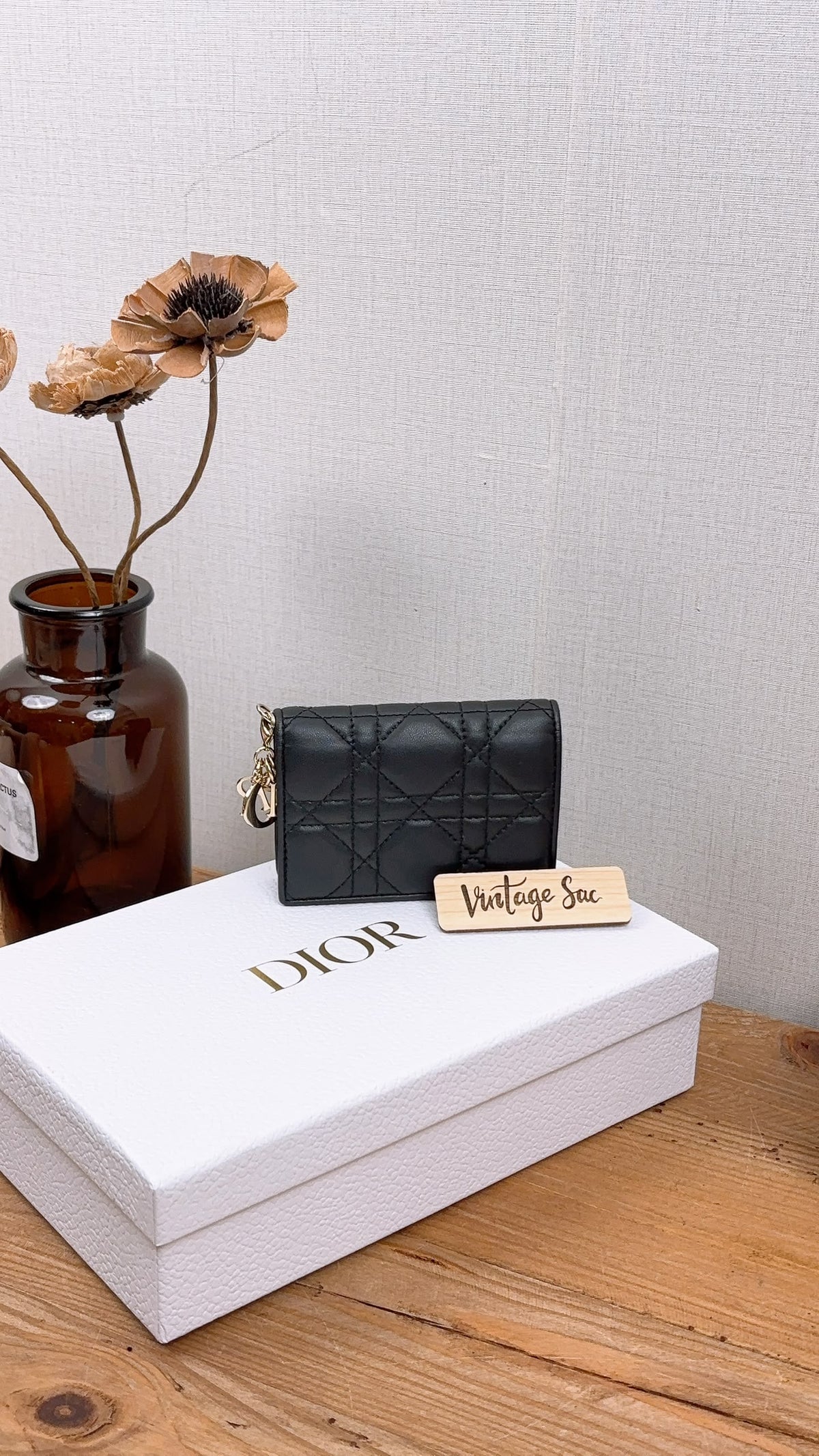 Chanel Black Lambskin Cannage Bloom Card Holder (LGHW)