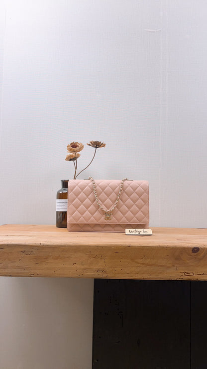 Chanel Fantasy Pearl Flap Bag Pink Shoulder Bag (GHW)