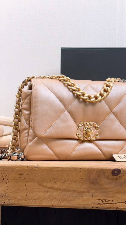 Chanel Champagne Lambskin Small 19 (GHW)